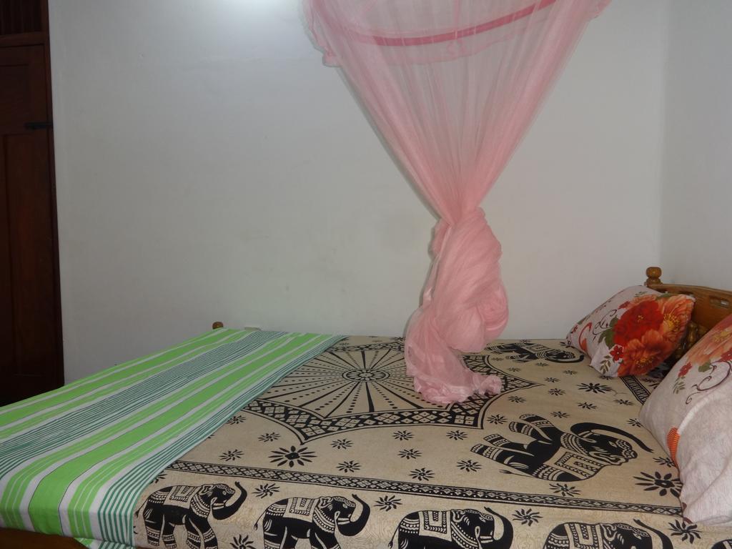 Neem Beach House Trincomalee Exterior photo